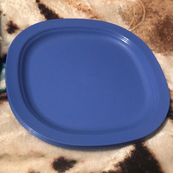 Tupperware Other - TUPPERWARE LUNCHEON PLATES